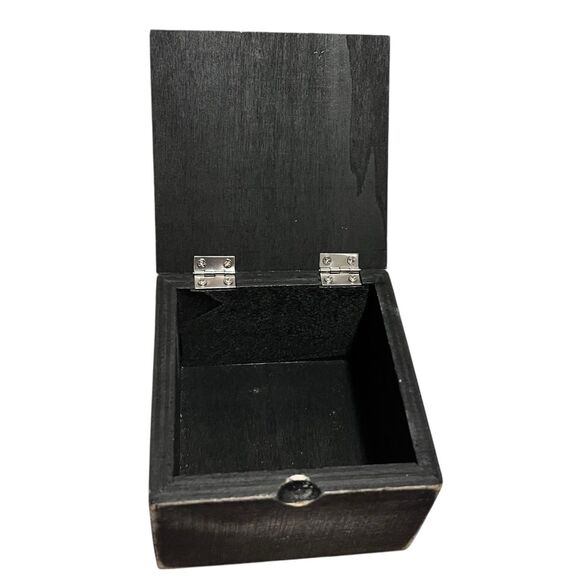 I Love That You're My Mom Wooden Hinged Trinket Box 4" x 4" x 2.75" NEW - Picture 6 of 7